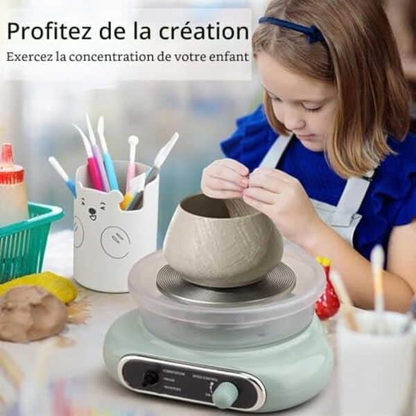 Découvrez notre test complet de la mini machine à poterie électrique : l'outil parfait pour initier les enfants et débutants à cet art créatif. Conseils d'achat et avis. 